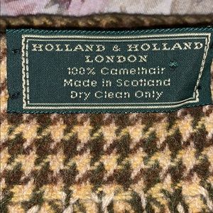 Holland & Holland London scarf